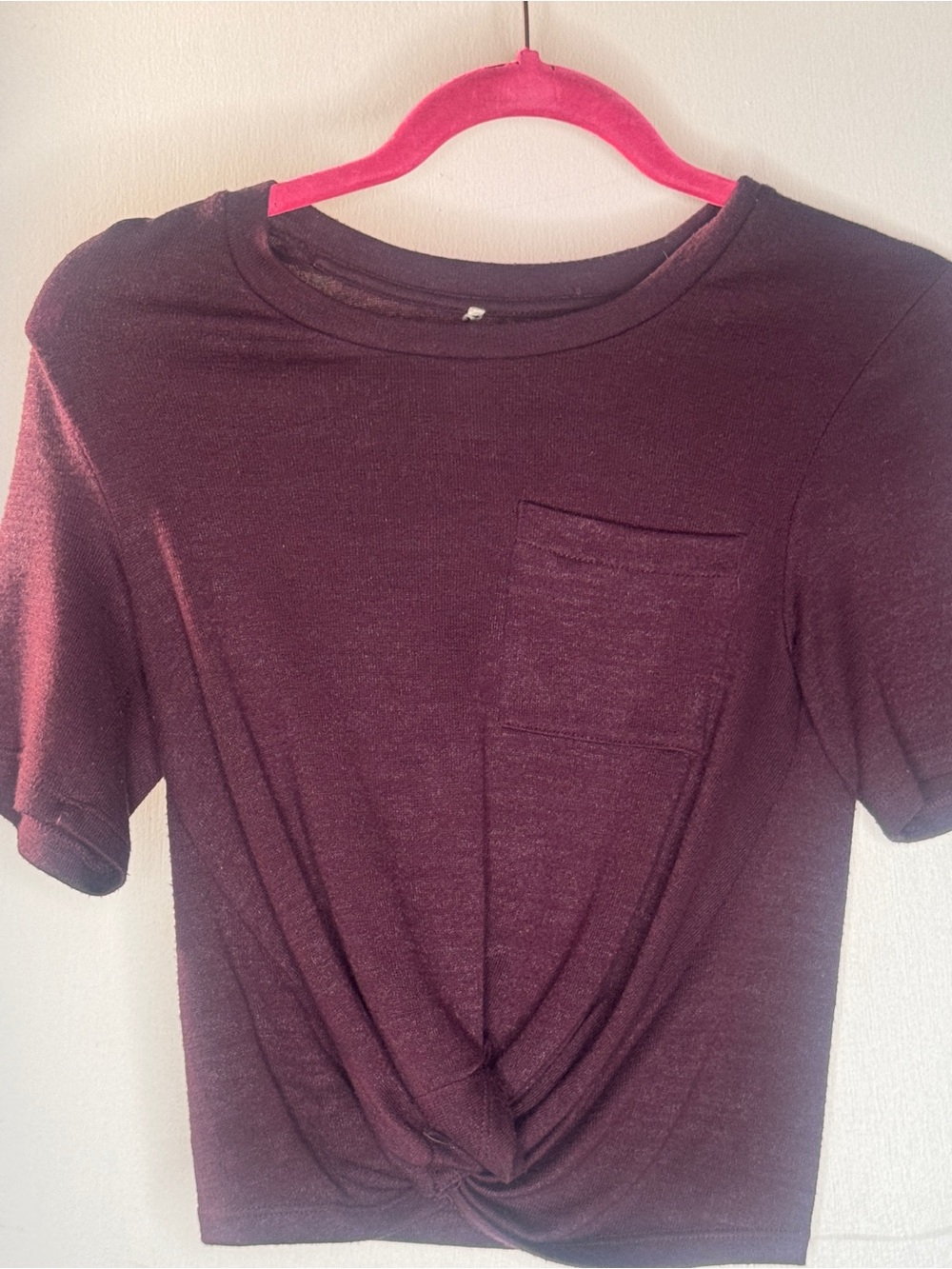 Women’s Knot-Front Pocket Tee - Burgundy